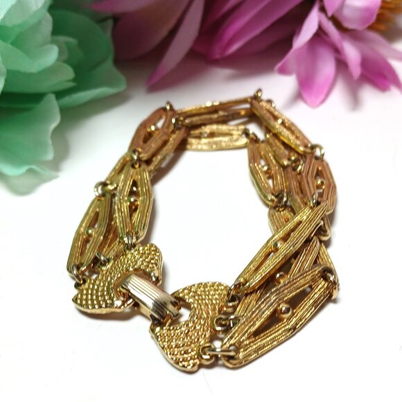Vintage Gold Multi-strand Oriental Bracelet, Classy Chain Bracelet for Women - Picture 2 of 11